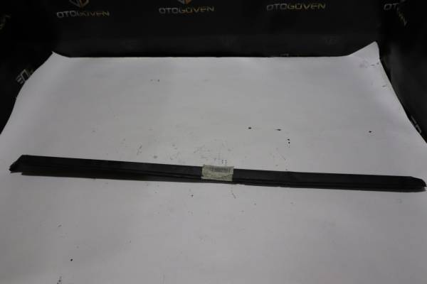 FORD RANGER 2.2 TDCİ ÇIKMA PARÇA  2013-2015 DIŞ DİREK PLASTİĞİ